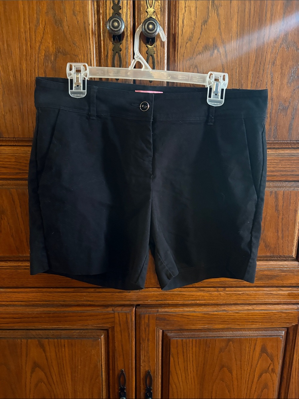 Isaac Mizrahi Black Tailored Bermuda Shorts